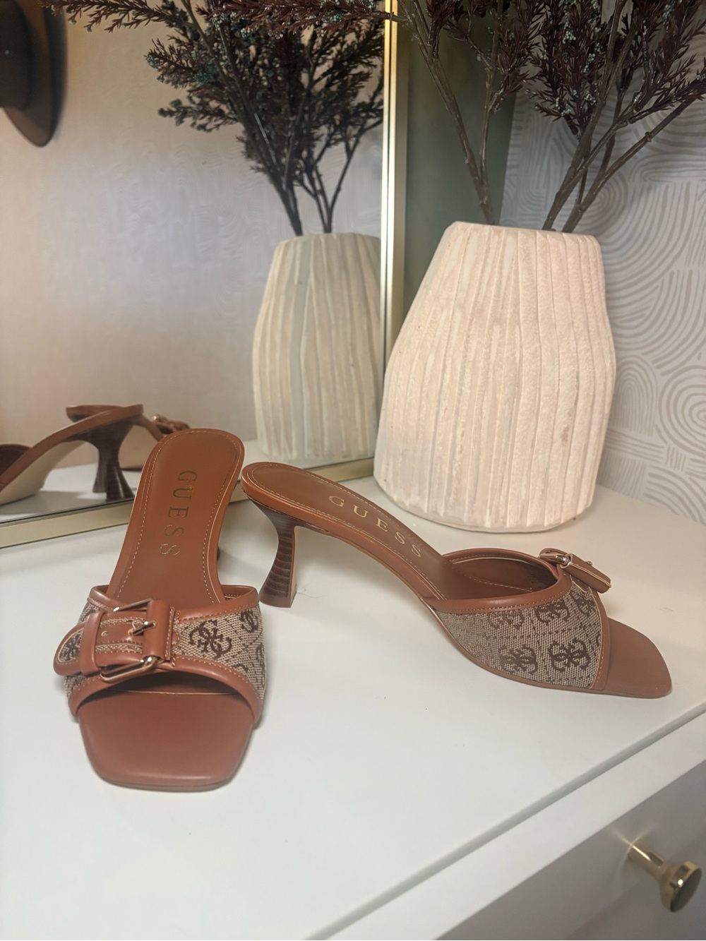 GUESS Dista Sandals size 7
